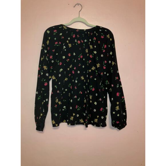 Old Navy black floral blouse size small - Picture 4 of 5
